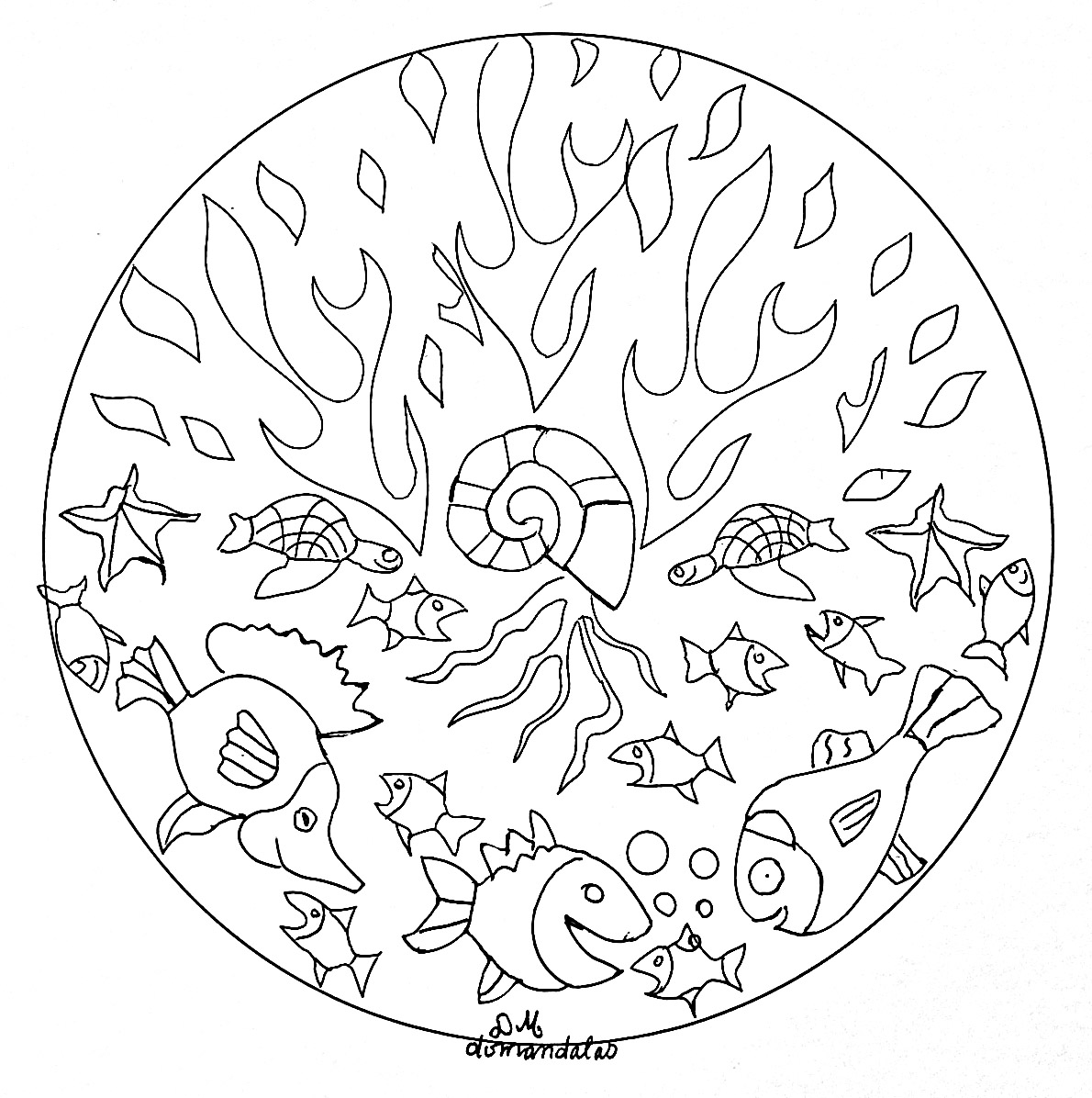 These seabed (shells, fish, sea...) are just waiting to be colored in this pretty original Mandala, it's up to you to print it and let your artistic sense guide you.